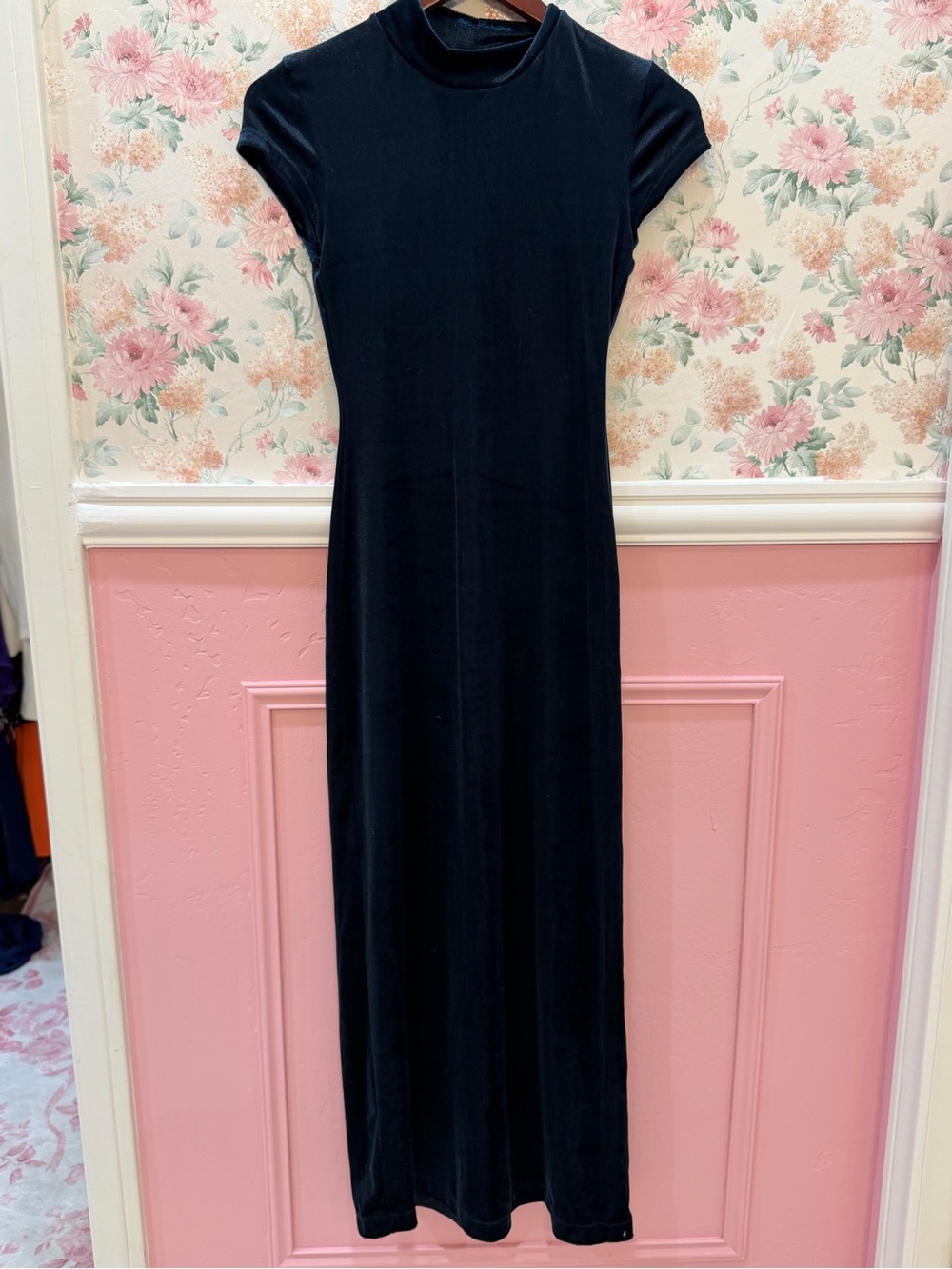 Classic Blue velvet Maxi Dress with Short Sleeves